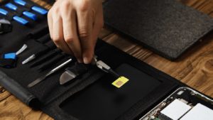 How to Cut SIM Cards